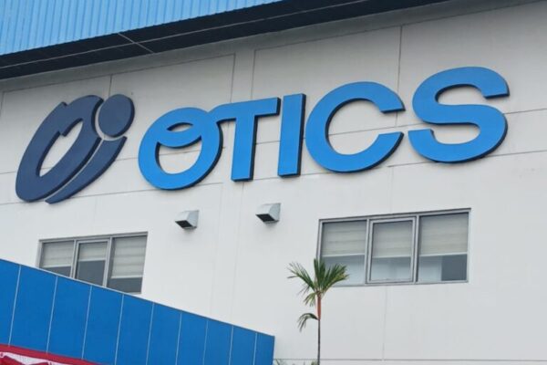 Painting Logo Perusahaan - PT Otics Indonesia (4)